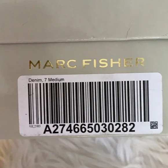 Marc Fisher Ankle Strap Block Heel Sandals Size 7 - Picture 12 of 15